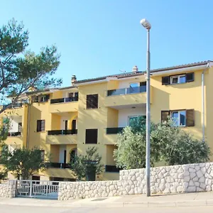 https://apartment-cubranic.primorje-gorskikotar.com