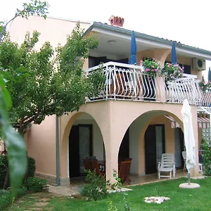 https://apartment-steblaj.pula-hotels.org